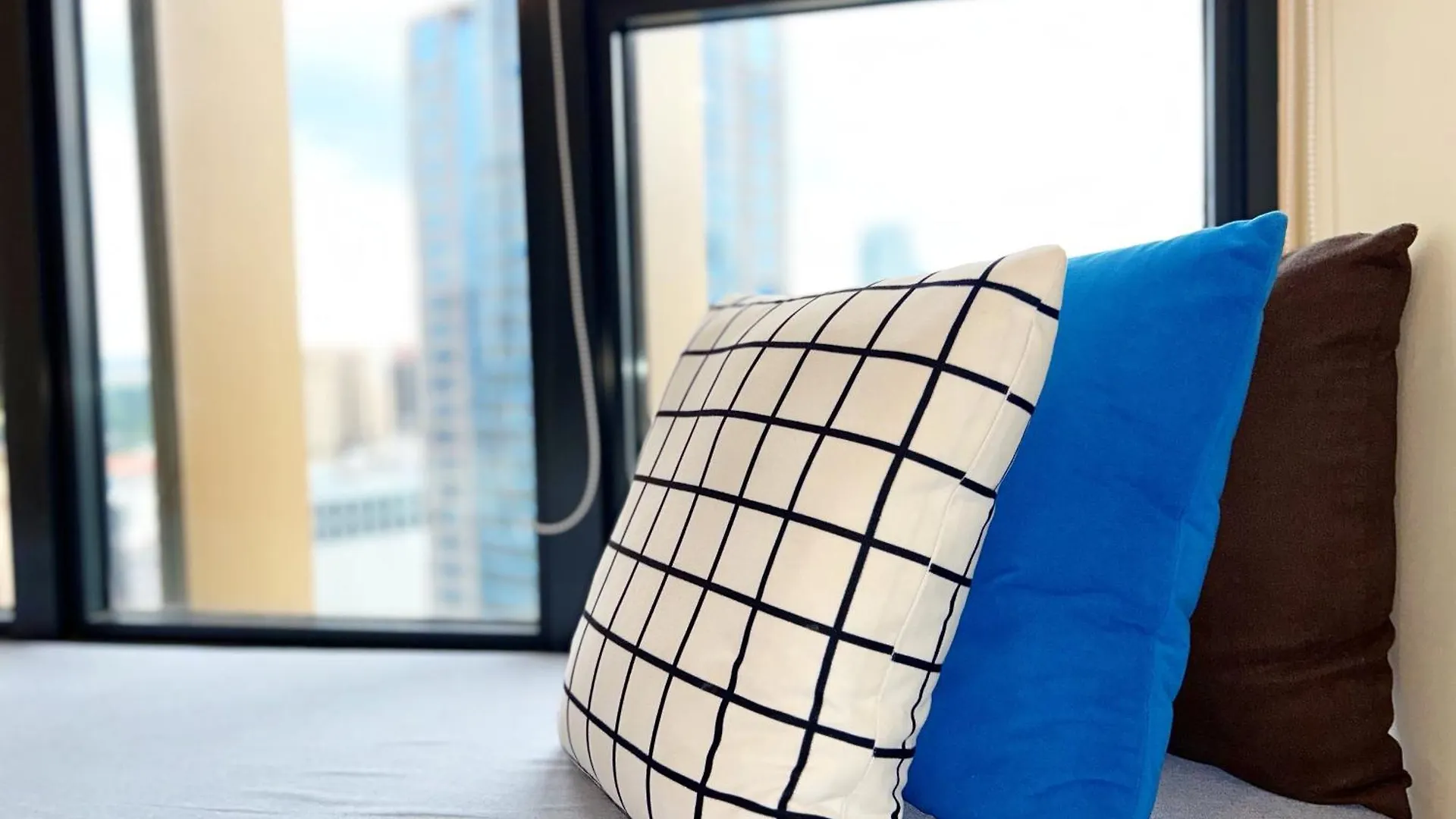 Ceylonz Suites By Manhattan Group クアラルンプール 0*,