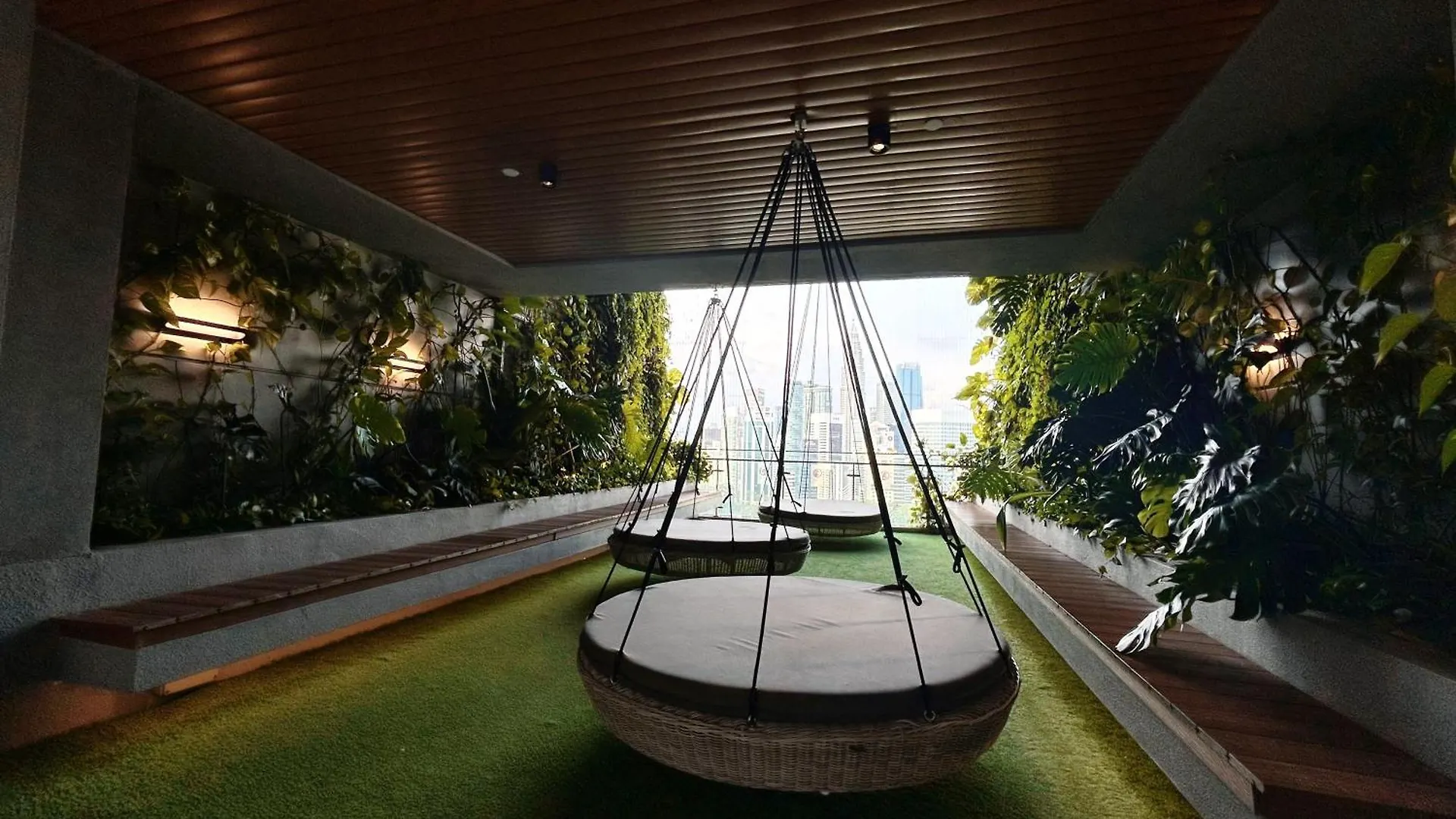 Ceylonz Suites By Manhattan Group クアラルンプール 0*,